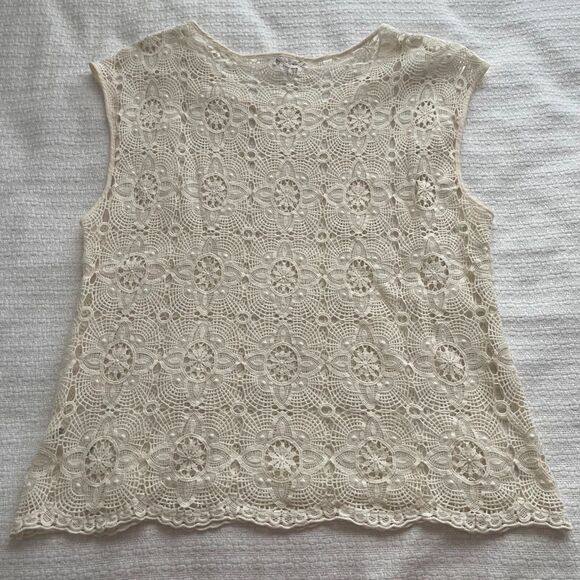 XL Vince Camuto Cream Lace Top - Picture 2 of 8